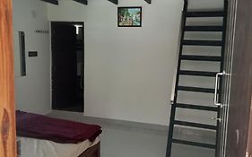 Kund Estate Stay